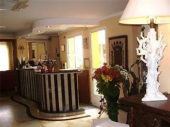 Hostal San Felipe 圣佩德罗-德阿尔坎塔拉