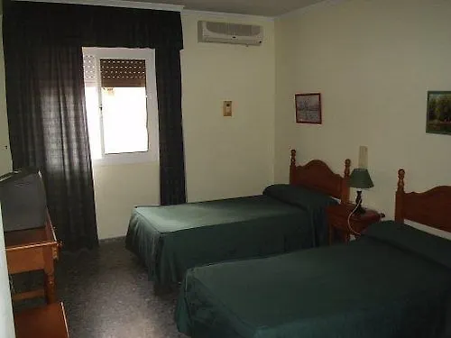 Hostal San Felipe 圣佩德罗-德阿尔坎塔拉 2*,